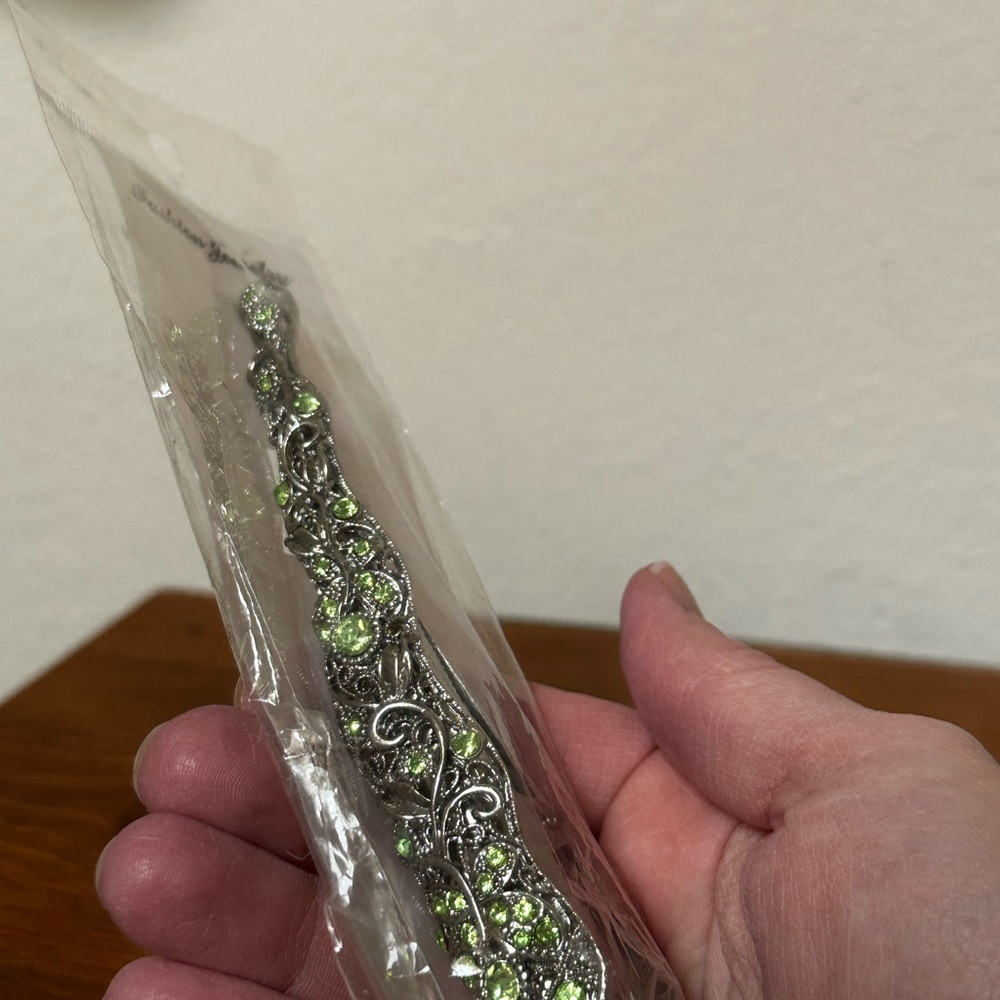 Vintage-Inspired Crystal Barrette | Silver Tone Hair Clip | Green Rhinestones - Picture 2 of 2